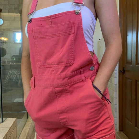 COPY - Overall shorts - Picture 2 of 4